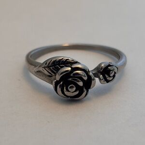 Silver Rose Ring size 10